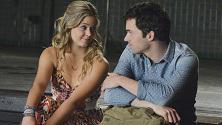 “Pretty Little Liars 5”: Alison in lotta con la morte della madre e (nuovi) dilemmi del cuore