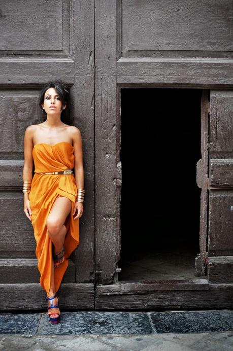model-chic-etoile-fashion-greek-dress