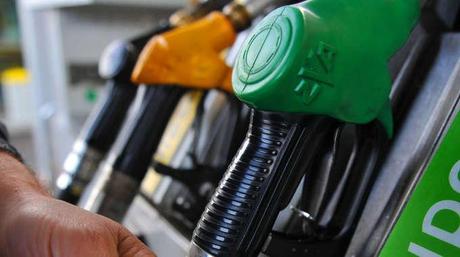 Stop benzina, c’è sciopero! Fermi anche i self service per tre giorni Sciopero benzinai