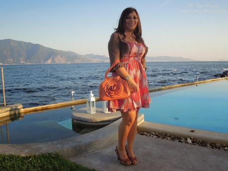 Guess Dress & Asterisco-s necklace outfit