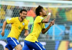 Neymar con la sua doppietta ha guidato il Brasile alla vittoria nel match inaugurale