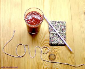 Smoothie mango, papaya, more e latte di mandorle smoothie - Gluten Free Travel and Living