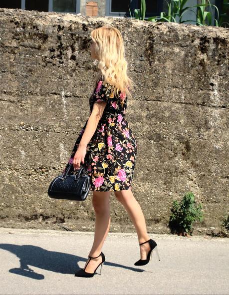outfit vestito a fiori fashion blogger basse theFashiondiet Oasap peonie