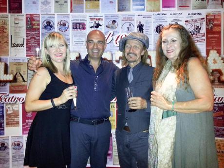 Massimo Romeo Piparo con Ted Neeley, sua figlia Tessa a sx e la moglie Leeyan a dx