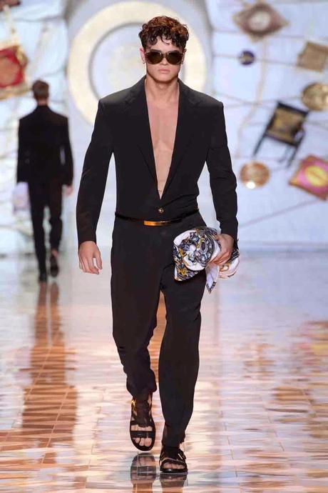 Milano Moda Uomo: Versace Uomo P/E 2015