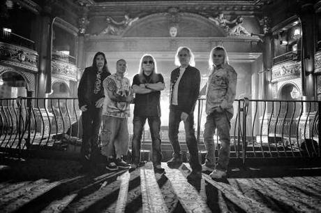 Uriah Heep – Outsider ( cd - 2014 )  Un grande, spettacolare ritorno per la leggendaria band inglese !