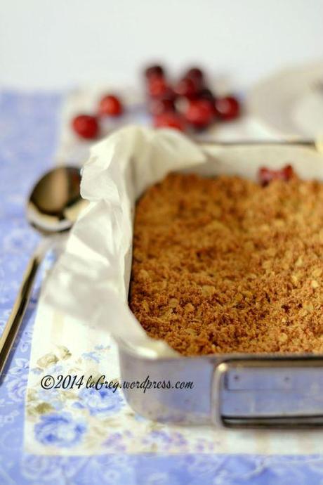 plum and oat crumble 2