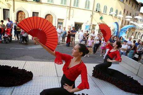 flamenco in piazza del Popolo, foto repertorio