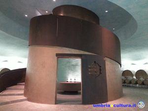 BEVAGNA – IL CARAPACE DI ARNALDO POMODORO: NATURA E ARTE, NATURA E’ ARTE zi