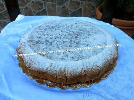 Crostata ai frutti di bosco con frangipane al pistacchio.