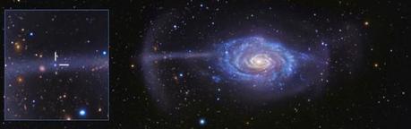 La galassia Ombrello (Umbrella Galaxy) prende il nome dalla misteriosa caratteristica evidenziata nel riquadro a sinistra. Si tratta di un ammasso di detriti appartenenti a una piccola galassia, triturati a pezzi dall'azione della forza di gravità. L'immagine è il risultato di una combinazione di dati raccolti dal BlackBird Remote Observatory Telescope in Nuovo Messico e dal Subaru Telescope a Mauna Kea, nelle Hawaii. Crediti: R. Jay Gabany.