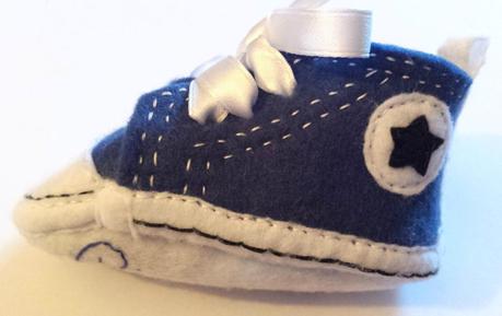 Scarpina in feltro per il battesimo di Giacomo. Scarpina in feltro per il battesimo di Giacomo.