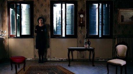 Elisabetta Di Sopra, TEMPORARY, 2013, video 5', (frame)