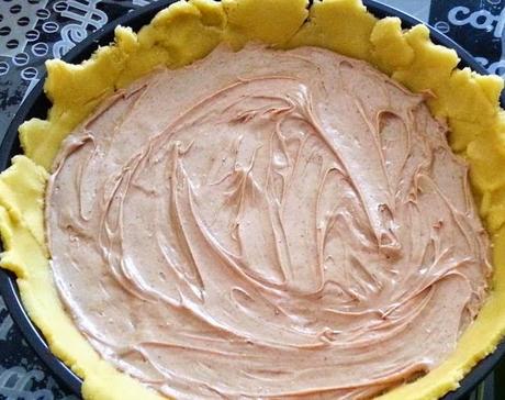 Pie alle ciliegie e fragole con crema alle nocciole