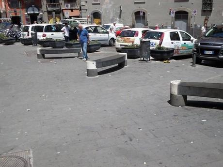 L’indecoroso spettacolo delle Rampe Paggeria e Piazza Carolina piazza carolina 2