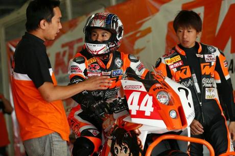 8 Hours Suzuka 2014 - Team Hamaguchi Bakuon Racing