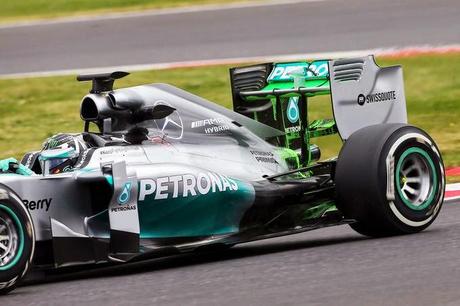 Test Silverstone: Mercedes collauda un nuovo monkey seat Test Silverstone: Mercedes collauda un nuovo monkey seat
