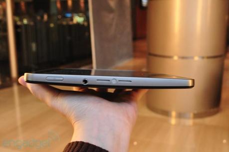 galaxytab10.13 Samsung presenta il Galaxy Tab 2: foto, video, caratteristiche, dettagli e confronto con iPad [MWC]