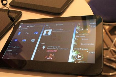 IMG 5471 660x440 Il primo tablet con MeeGo si mostra in video [MWC]