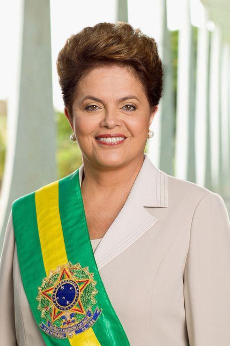 640px-Dilma_Rousseff_-_foto_oficial_2011-01-09