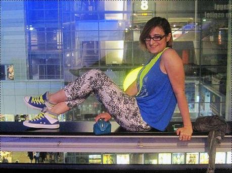 OOTN: Fluo + Electric blue (Nuove Converse e serata cinema)