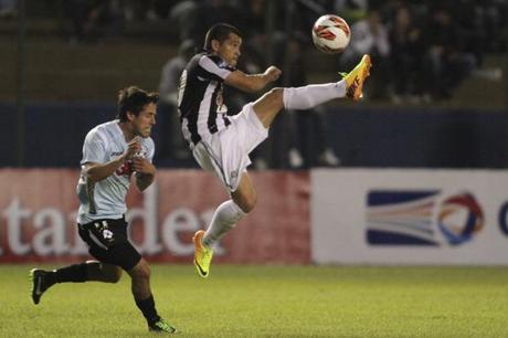 Libertad v Santiago Wanderers - Copa Total Sudamericana