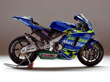 Honda RC 211V S.Gibernau 2003 by Luyan Wen