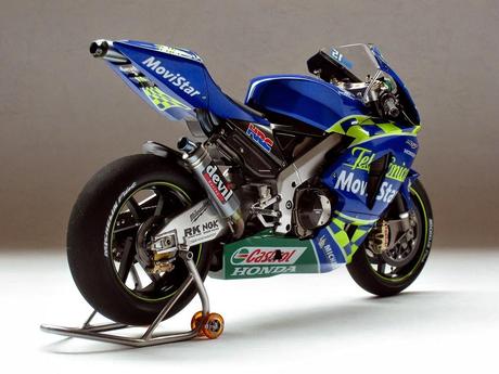 Honda RC 211V S.Gibernau 2003 by Luyan Wen