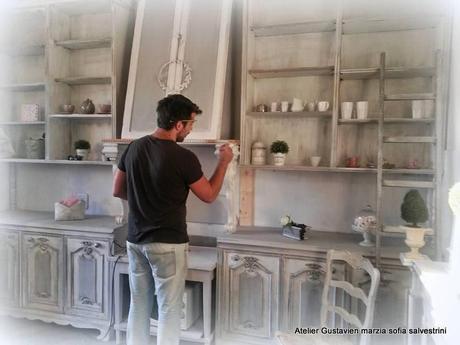 Una cucina molto Gustavian Chic,