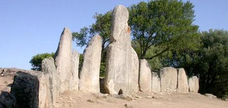 LE TOMBE DEI GIGANTI IN SARDEGNA