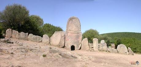 LE TOMBE DEI GIGANTI IN SARDEGNA