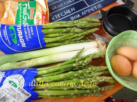 Piccole quiche agli asparagi