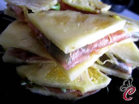 Sandwich di ananas con bresaola e rucola: il piacere di azzardare sapori e di concedersi freschezza