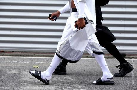 In the Street...Slippers...Flat e sportivi: i sandali dell'estate 2014...For vogue.it