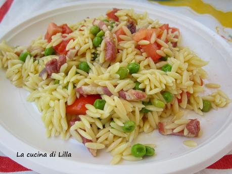 Primi: Insalata di risoni con pancetta, piselli