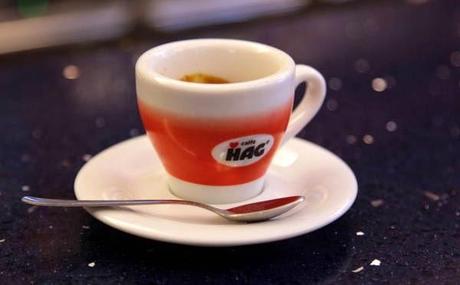 Il caffè e l'arte di berlo in Italia