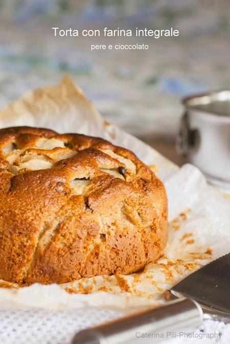 Torta integrale alle pere e cioccolato