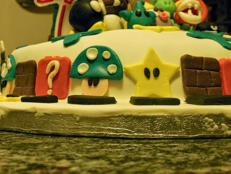 Ancora PDZ: stavolta Super Mario su una torta Pan di Stelle...camuffata!