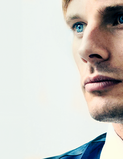 Bradley James e gli occhi blu di Artù