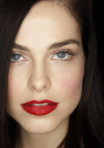 Red Passion: labbra rosso fuoco, lucidissime o matte | Trend Make Up Autunno 2014