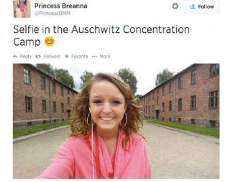 I selfie più strani, più discutibili e più inquietanti! I selfie più strani, più discutibili e più inquietanti!