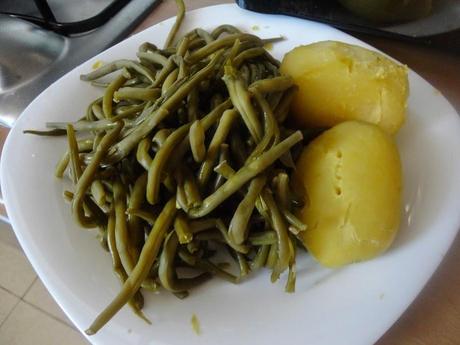 Sformato di patate, fagiolini e scamorza