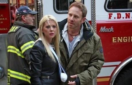 SHARKNADO 2 – TREMATE, TREMATE, LE SQUALATE SON TORNATE