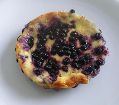 tartelletta con crema e mirtilli