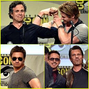 chris-hemsworth-mark-rufflo-compare-biceps-at-comic-con