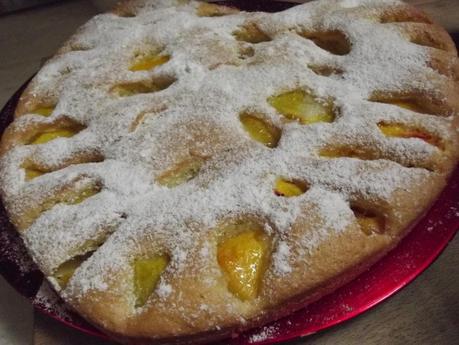 TORTA ALLE PESCHE, MANDORLE E LIMONCELLO