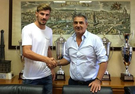 Crotone calcio, il difensore Balasa in arrivo dalla Roma Crotone calcio, il difensore Balasa in arrivo dalla Roma