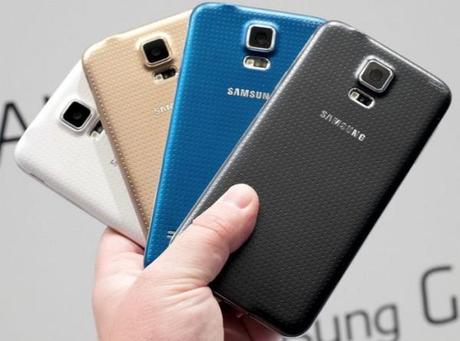 Galaxy S5 Prime 600x446 Ice Bucket Challenge: protagonista anche il Galaxy S5 news samsung galaxy s5 samsung Ice Bucket Challenge Galaxy S5 Prime 600x446 Ice Bucket Challenge: protagonista anche il Galaxy S5 news samsung galaxy s5 samsung Ice Bucket Challenge