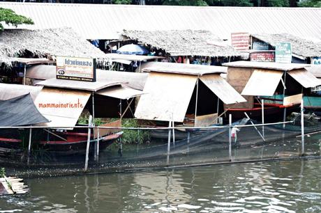 Un incontro a Kwam Rian, mercato galleggiante nella Bangkok non turistica