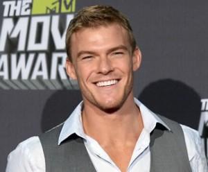 alan-ritchson-teenage-mutant-ninja-turtles-gi